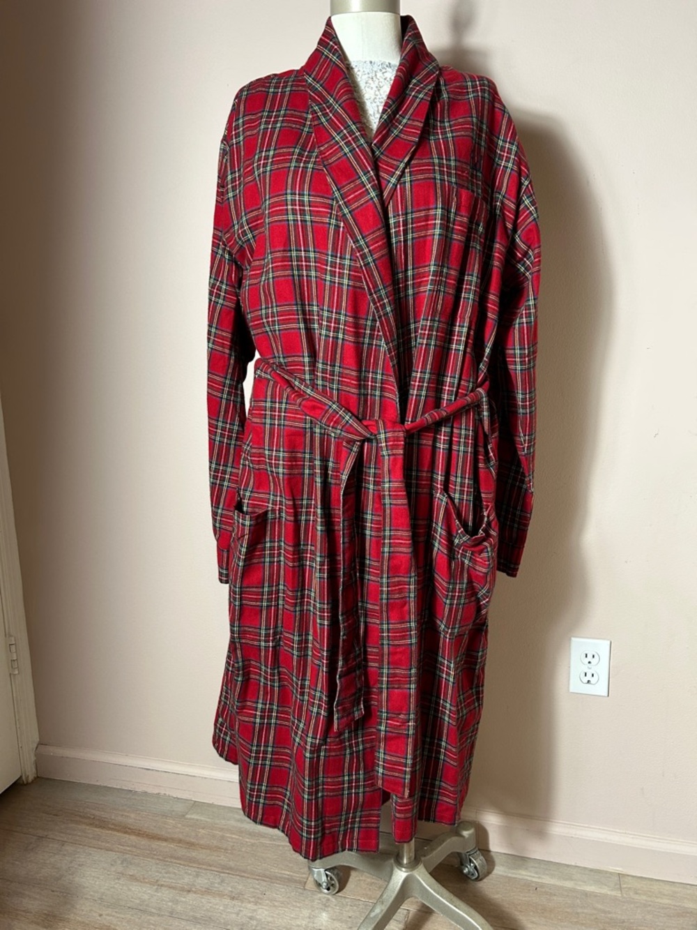 VTG L.L. Bean Red Tartan Cotton Plaid Robe size M unisex belted w pockets